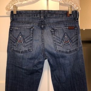 A Pocket 7 Jeans